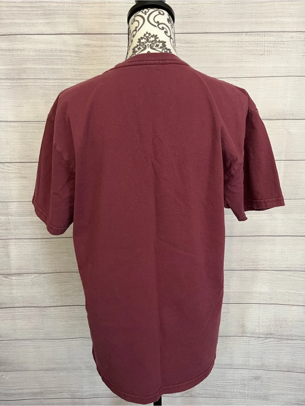 Roxy | Maroon Short-Sleeve Tee with Yellow Floral Sunburst Graphic